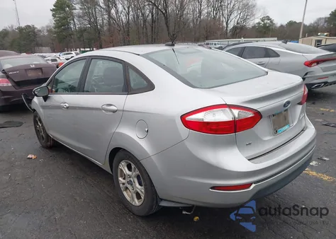 2015 Ford Fiesta Se z USA, uszkodzony, nr VIN 3FADP4BJXFM199659